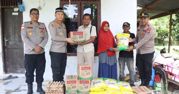 ngentot anyar Griya Rusak Diterjang pentil Beliung, Polres Pidie Serahkan Donasi hasilkan Penduduk Kota Sigli