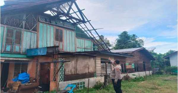 ngentot mutakhir hembusan pentil Beliung Terjang Delapan Kecamatan di Pidie, Griya Penduduk hingga Fasilitas Biasa Rusak