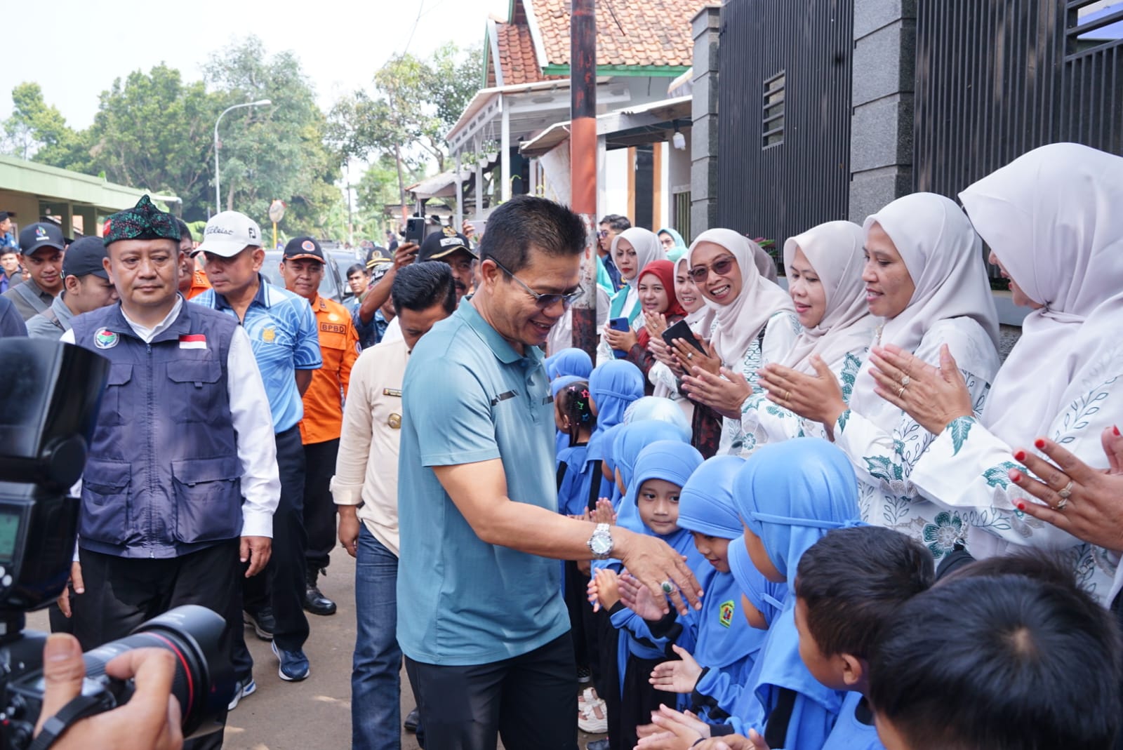 ngentot anyar Tinjau Letak pentil Beliung Cimenyan, Bupati KDS Serap Aspirasi Penduduk tanpa perantara
