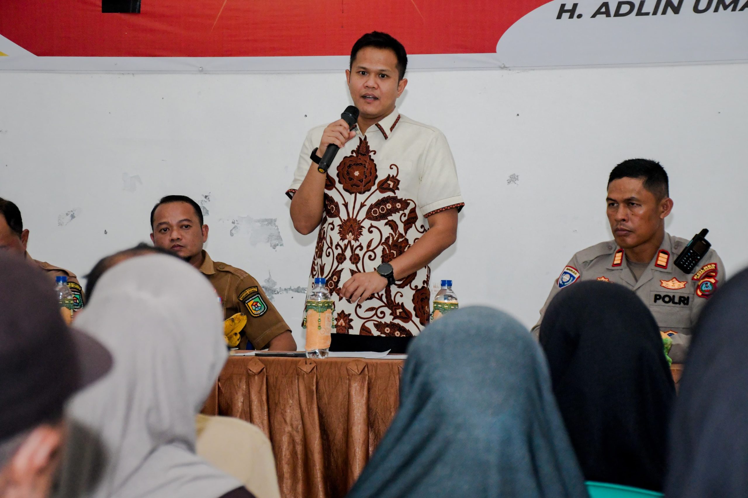 ngentot anyar 32 KK Korban pentil Beliung raih Donasi, Wabup Sergai : Langsung di Transfer ke Rekening Penerima