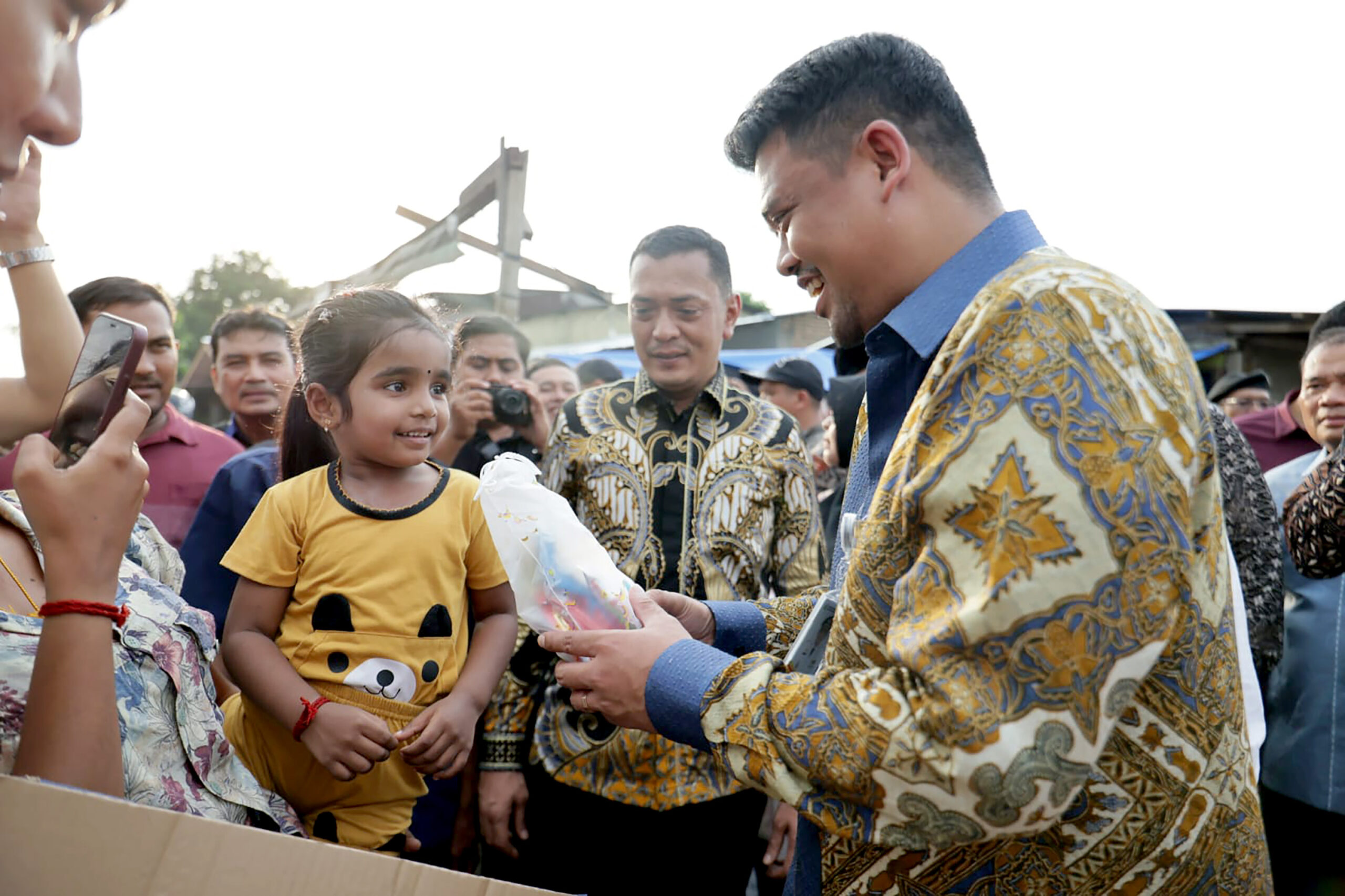 ngentot anyar Bobby Nasution Pastikan Griya Korban pentil Beliung di Medan Johor Dibangun Kembali