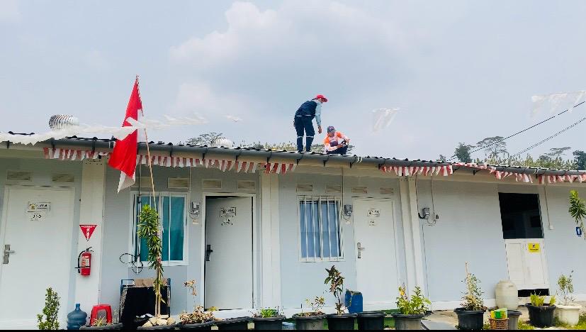 ngentot mutakhir telah Anjlok Tertimpa Tangga, Asbes Huntara Korban Tanah Mobilitas di Tegal Disapu pentil Beliung